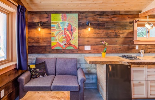 Richmond Annex House | La Casa De Madera- "The wood house"