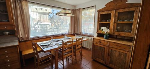 Dimaro Apartment | La Casa dei Nonni, Villa Montana