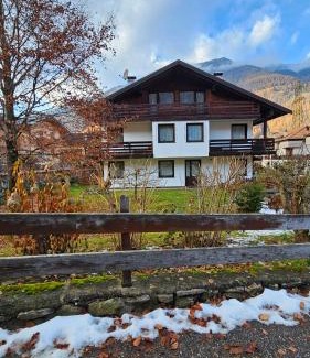 Dimaro Apartment | La Casa dei Nonni, Villa Montana