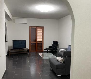 Lamezia Terme Apartment | La casa dei tre platani