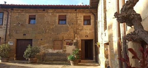 Abalos House | La Casa del Ayer