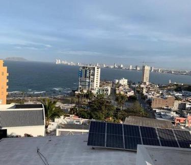 Balcones de Loma Linda House | La casa del cerro con vista al oceano pacifico