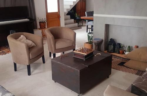 San Julian House | La Casa del Lago