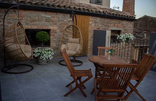 Balaguer Apartment | La Casa Del Miracle. 1 bedroom penthouse.