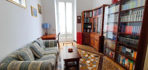 Castelletto Apartment | La Casa dell'Arte - The House of Art