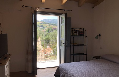 Loiri Porto San Paolo Bed & Breakfast | La Casa delle Fate
