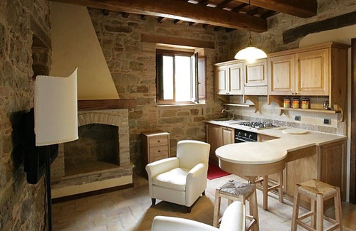 Camerino Apartment | La Casa Della Torre
