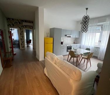 Ferrere Apartment | La casa delle Sciure