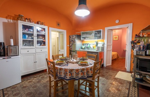 Old Town Apartment | La Casa di Ambra - Sicily -Catania CIN:IT087015C25MOLQSR8 CIR: 19087015C207987