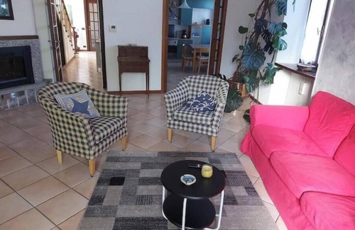 Comabbio Apartment | La Casa di Anna: Lake Maggiore area. Private Beach