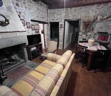 Castelpizzuto House | La casa di Delia