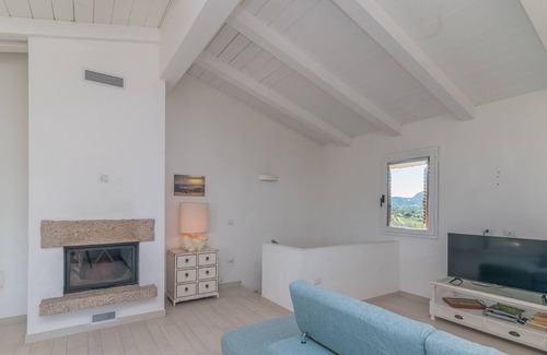 Rudalza Villa | La Casa Di Mirella 4Km From The Beach, Golfo Aranci, Italy