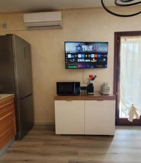 Villanuova sul Clisi Apartment | La Casa di Perla BILOCALE A 6 Kilometri da SALO'