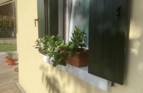 Porto Tolle House | La Casa Gialla