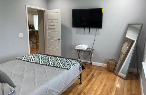 Whitsett House | La Casa Grande Hosting