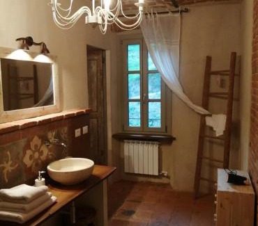 Berzano di San Pietro Bed & Breakfast | La casa in collina