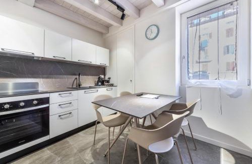 Toscolano Maderno Apartment | La Casa Incartata - Carta da Zucchero