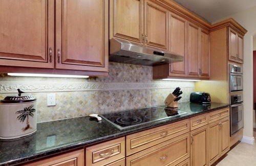 Holmes Beach Apartment | La Casa Karen