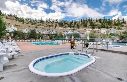 Central Okanagan House | La Casa Lakeside Resort - Amazing Panoramic View Lakeside House with Pools, Hot Tubs & More!