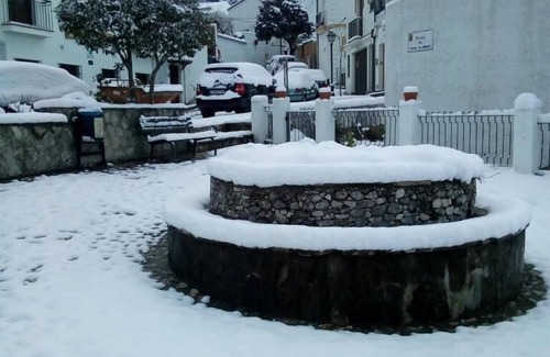 Benaocaz Cottage | La Casa Nazari, cottage with wifi and fireplace.