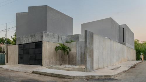 Merida House | La Casa Negra