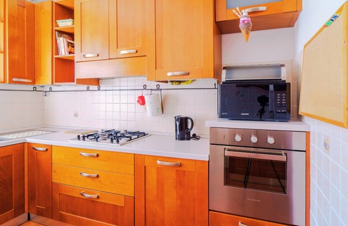 Grandate Apartment | La Casa Nel Sole - 10 minutes from Lake Como!