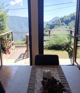 Dossena Apartment | La casa panoramica