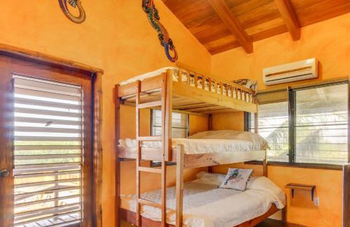 Boca Ciega House | La Casa Pura Vida