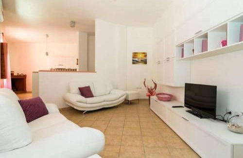 Arbus House | La Casa Rosada Arbus