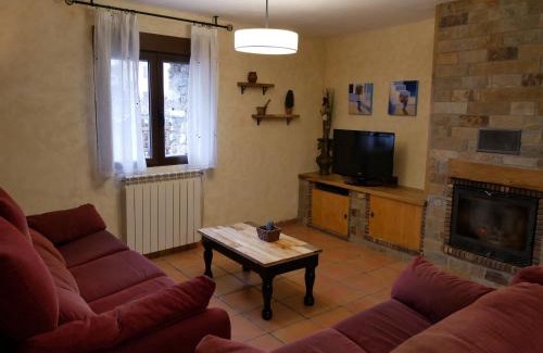 Bustares House | La Casa Rural de Alicia