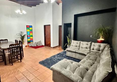 Encarnacion House | La Casa Siberia