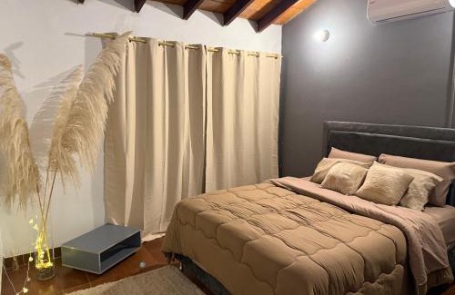 Encarnacion House | La Casa Siberia