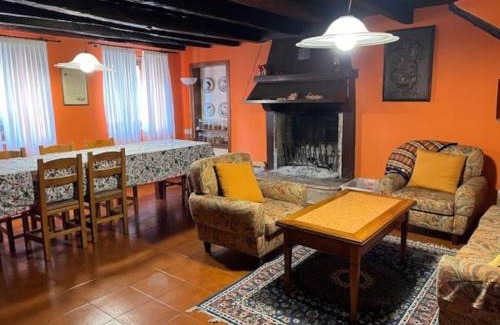 Torrebelvicino House | La casa sotto il pino