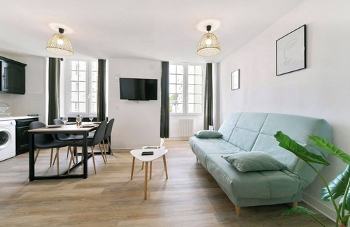 Laval Apartment | La Casa - Wifi - 500m centre-ville