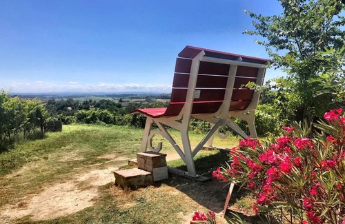 Ozzano Monferrato Villa | La Cascina Amore con jacuzzi e sauna by Halldis