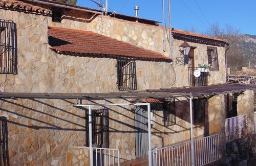 La Casa de la Noguera Cottage | La Caseta Rural House