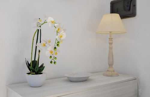 Loiri House | La Casetta Bianca