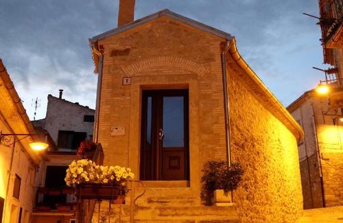 Bovino House | La casetta dei racconti