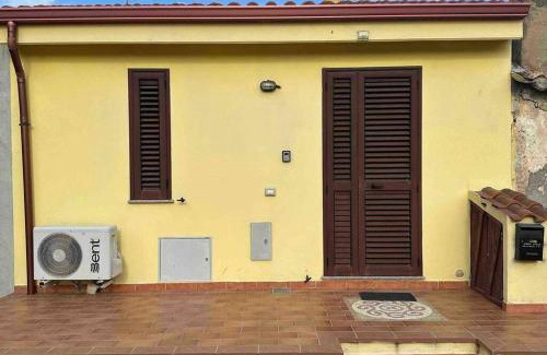 Santadi Apartment | La casetta