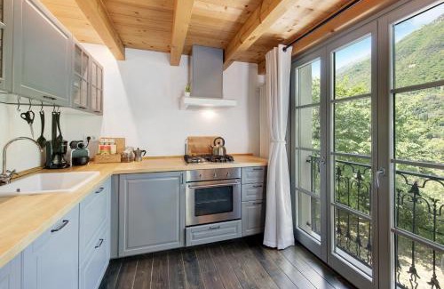 Toscolano Maderno Apartment | La casetta nel bosco Garda Lake