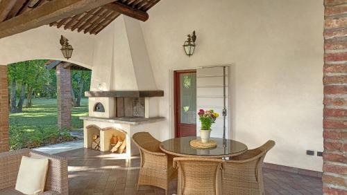 Curtatone House | La casetta nel bosco