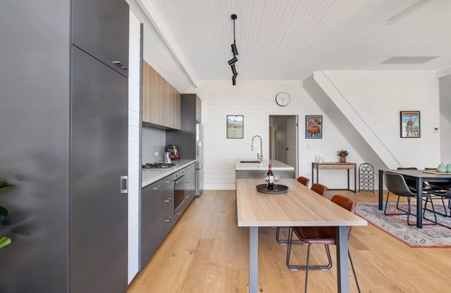 Mittagong House | La Casetta - New Designer Guest House in the Southern Highlands