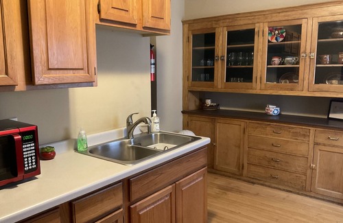 West Allis House | ✺ La Casita ✺ 3 Bedrooms ✺ Spacious Parking ✺