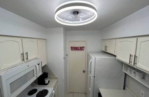 Brownsville House | La Casita 3n