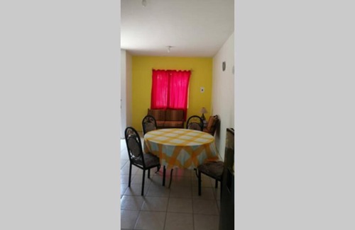 Villa de Alvarez House | La casita Ambar