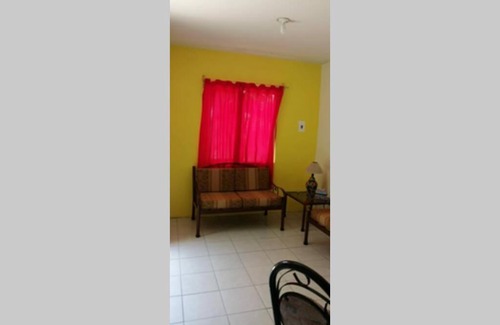 Villa de Alvarez House | La casita Ambar