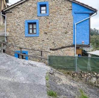 Langreo House | La casita azul