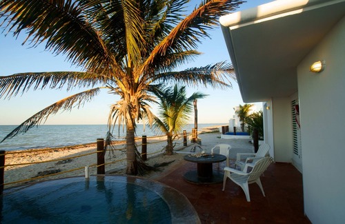 Chelem Villa | La Casita de Chelem House/with a beautiful Mayan pool