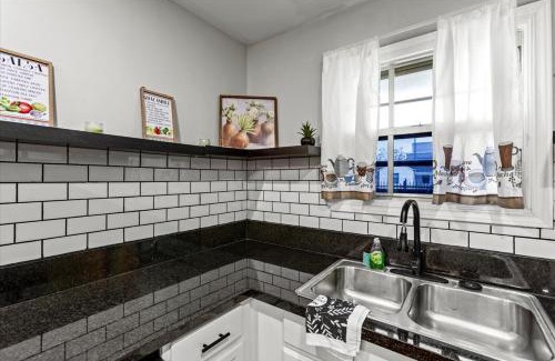 Southeast Houston House | La Casita de la Abuela