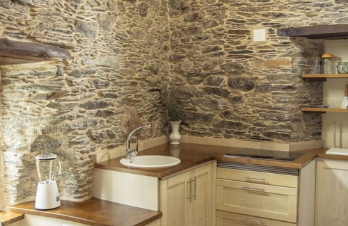 Couzadoiro House | La casita de la pena - Place of the River